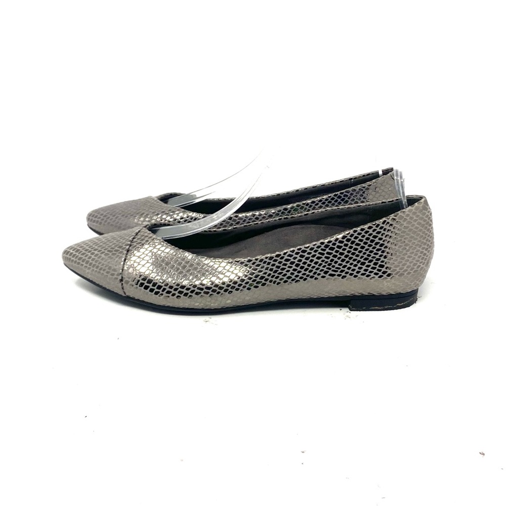 Vionic Flats - Picture 1 of 7